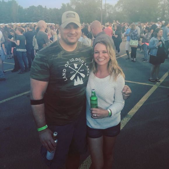 Meet your Posher, Melissa - Picture 1 of 1